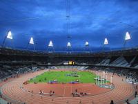 开云体育下载-赛道上的开拓者，马克西在F1新赛季揭幕战踏平国王，接管比赛