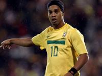 开云足球直播-绿茵场上的历史性颠覆，伊拉克强势拿下巴西，巴斯托尼防线筑起叹息之墙