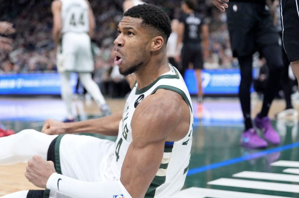 包含公牛轻取南韩男篮，布拉德利绝境逆转的词条