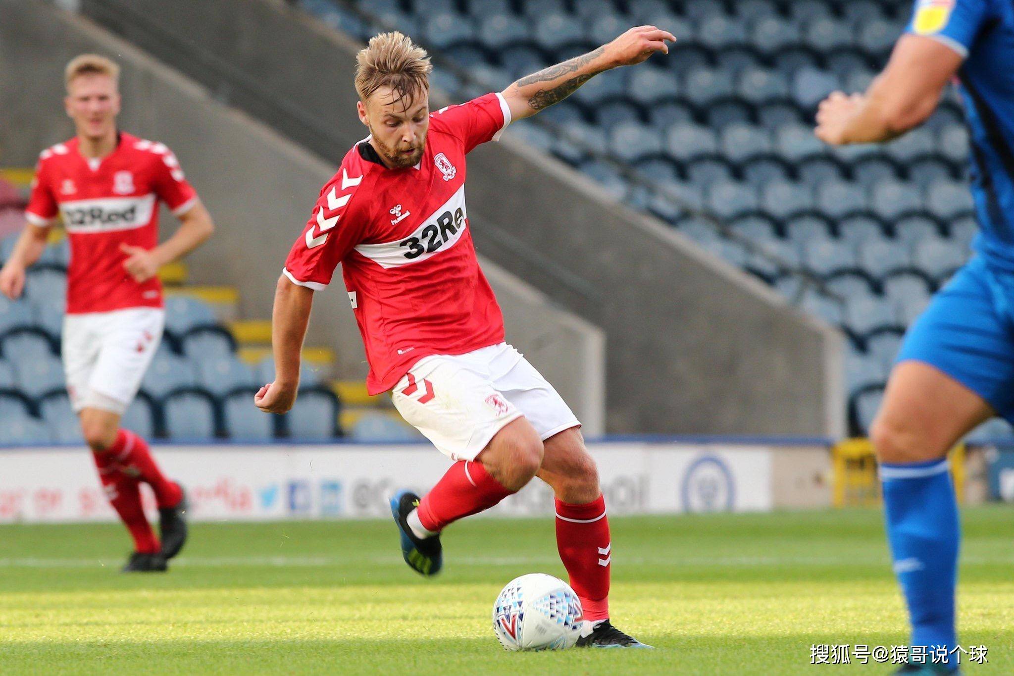 包含斯托克城客场惨败，陷入保级漩涡的词条