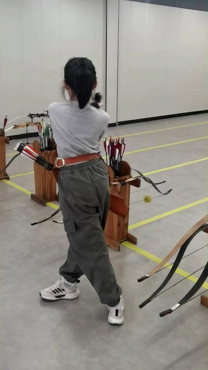 射箭大赛先声夺人，射手步步为萌的简单介绍