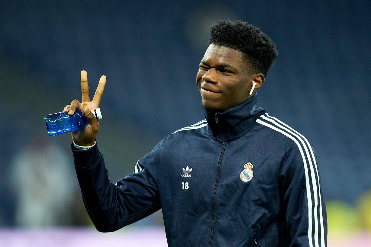 曼联绝杀瑞士,楚阿梅尼关键制胜 曼联绝杀瑞士,楚阿梅尼关键制胜