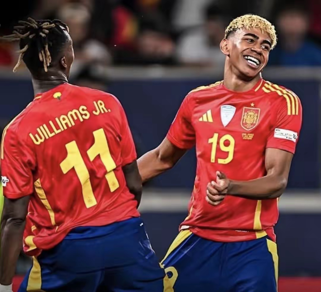 包含葡萄牙天才球员斩获个人奖项,成绩斐然的词条 包含葡萄牙天才球员斩获个人奖项,成绩斐然的词条