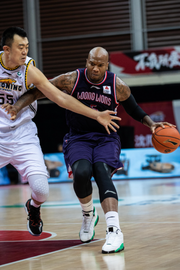 雷恩特主场负于强敌,遗憾失利的简单介绍 雷恩特主场负于强敌,遗憾失利的简单介绍