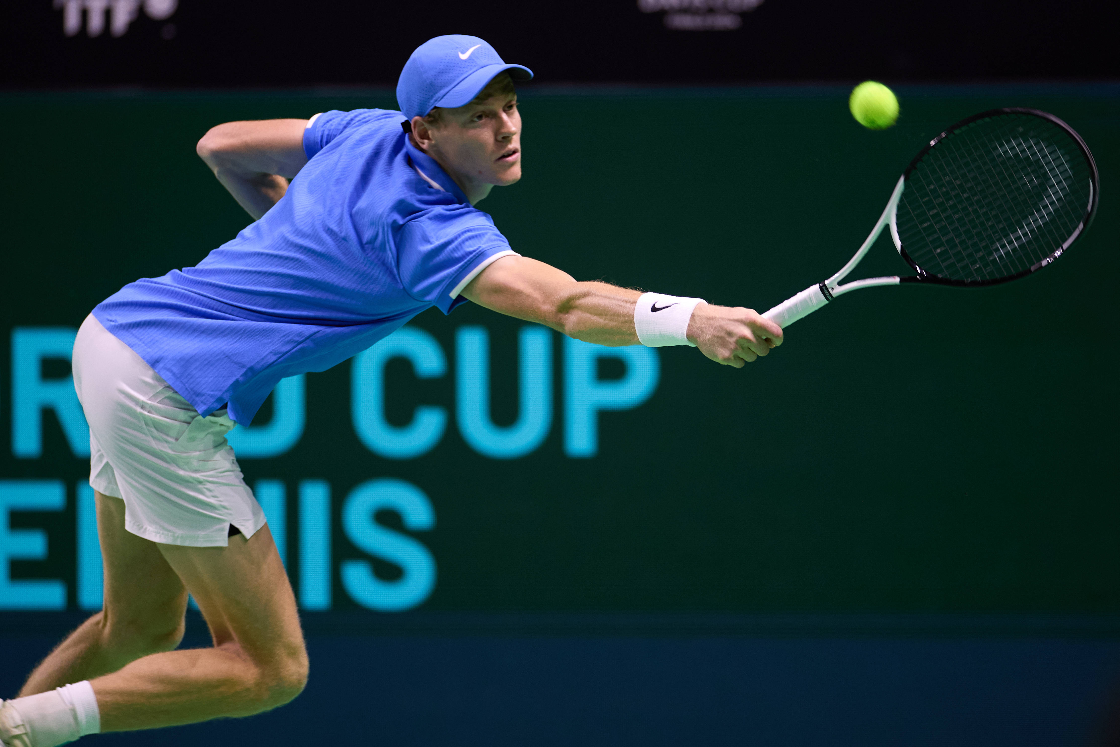 戴维斯杯横扫年终总决赛,辛纳统治全场的简单介绍 戴维斯杯横扫年终总决赛,辛纳统治全场的简单介绍