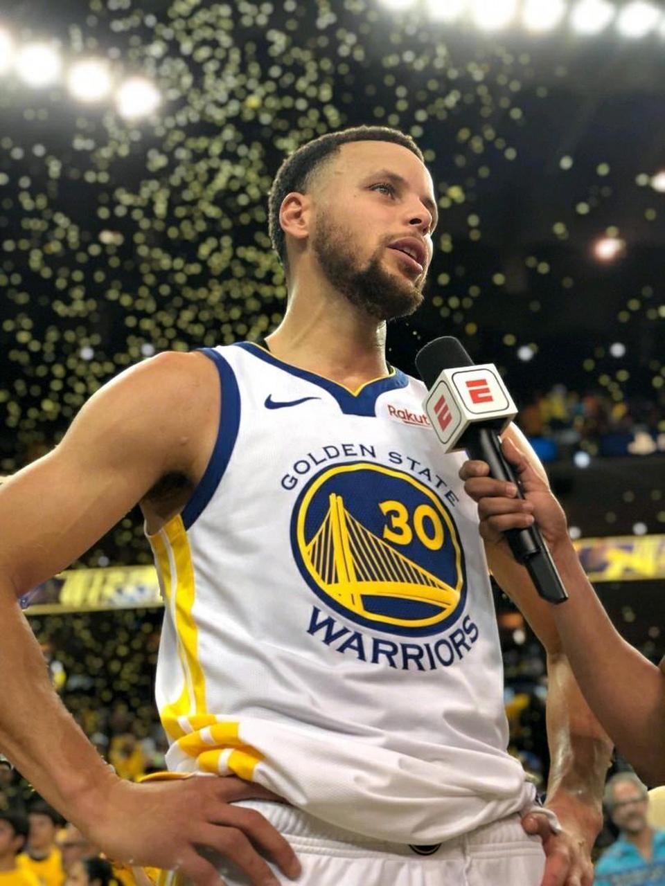 76人轻取马刺，易建联状态火热的简单介绍