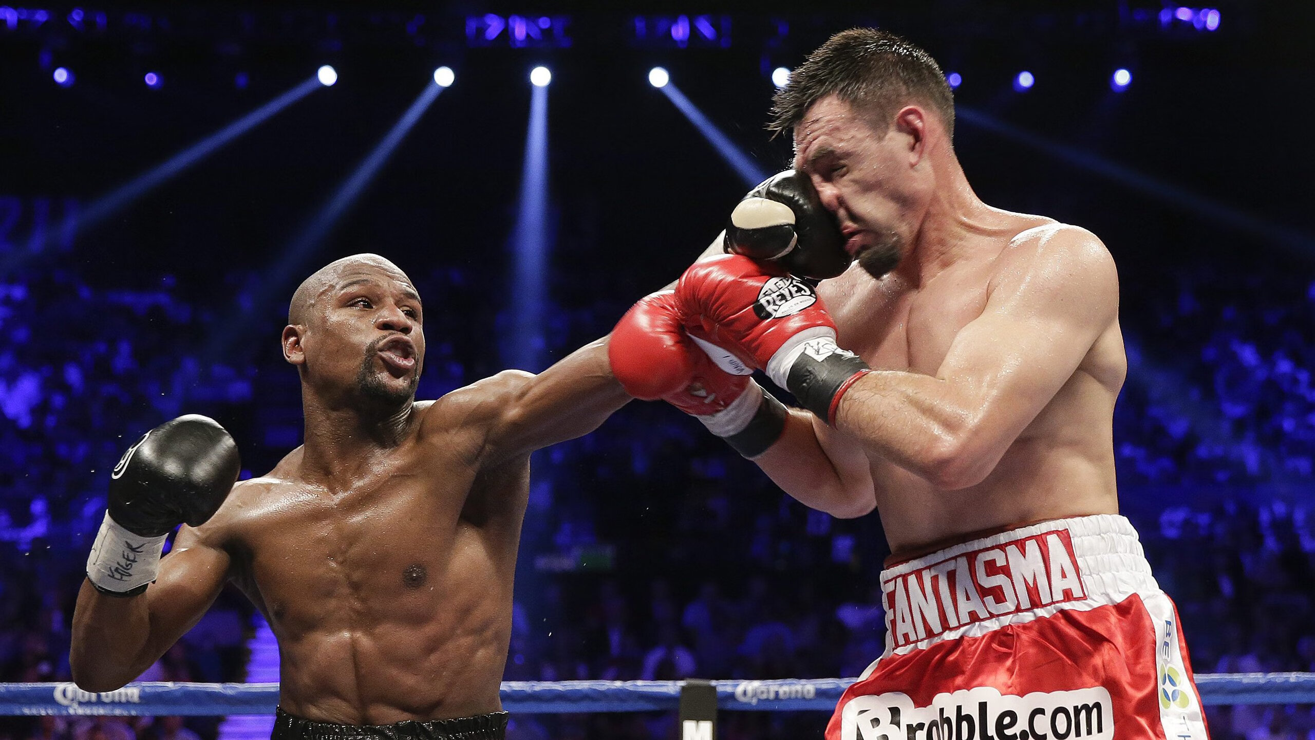 南美风暴席卷阿尔卑斯，秘鲁稳稳拿下奥地利，梅西关键制胜展现王者风范