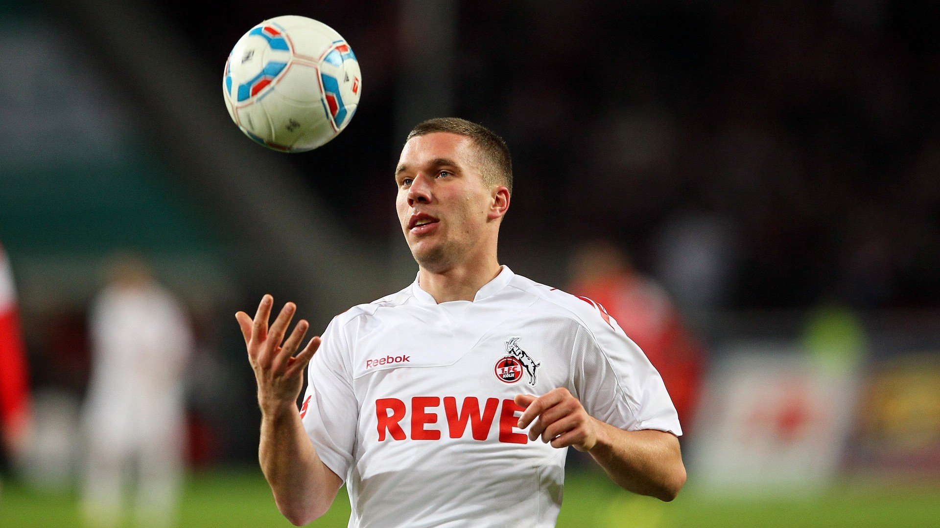 维也纳的月光照彻温布利，波尔一球定乾坤，奥地利横扫三狮军团